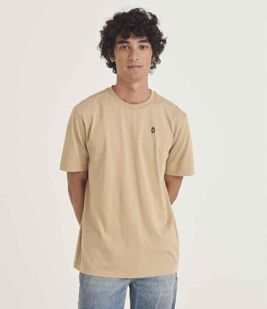 STRÖVA Basic Logo T-Shirt –Everyday Comfort, Affordable Style-relaxed fit tee, unisex everyday t shirt, perfect present for a runner, gym